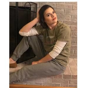 Meet your Posher, Justine